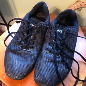 NOBULL women’s sz 7.5 dark camo